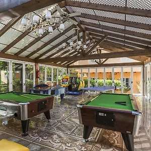 Mijas Costa Oasis By Grangefield Oasis Club Apartahotel