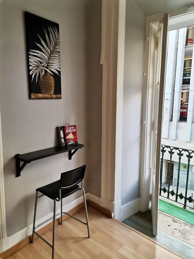 Party Zone Hostel Bairro Alto Lisbona