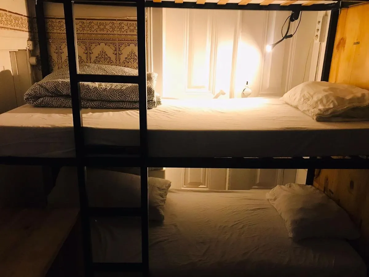 Party Zone Hostel Bairro Alto Lisbona